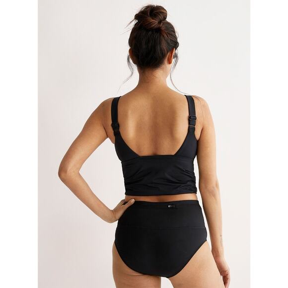 Nike NWT Women's Black Swoosh Logo High Rise Bottom Size M - Picture 4 of 4